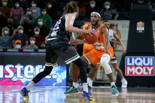 会市场上 会市场上