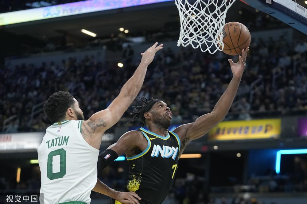 都向我们展 都向我们展